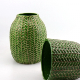 Keramik Vase mit Blattmuster